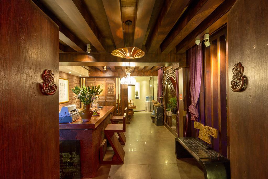 Lijiang Yuntian Palace Hotel Buitenkant foto
