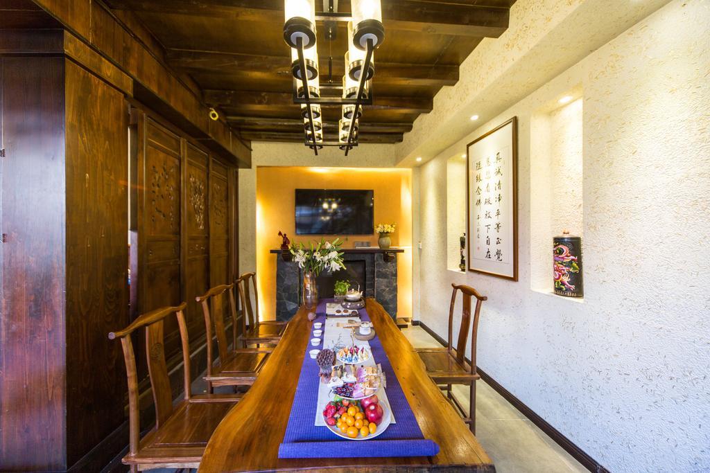 Lijiang Yuntian Palace Hotel Buitenkant foto