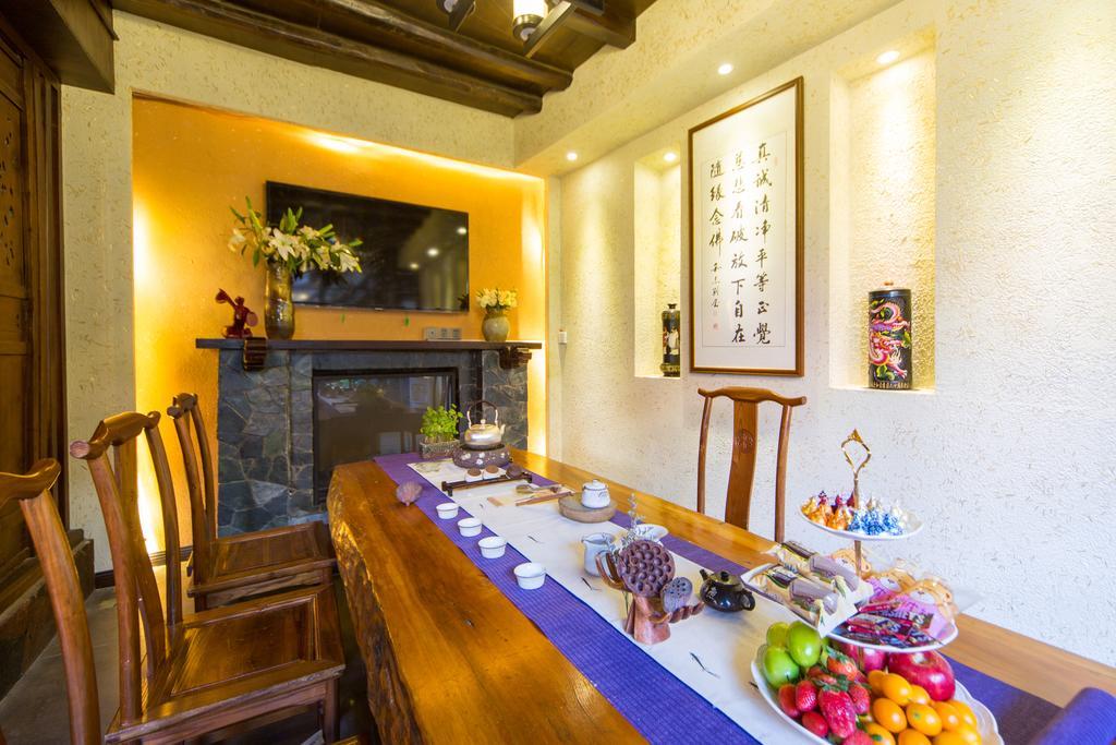 Lijiang Yuntian Palace Hotel Buitenkant foto