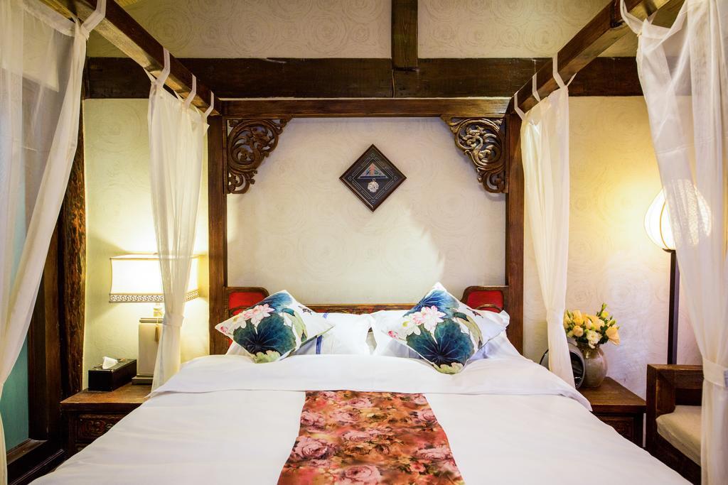 Lijiang Yuntian Palace Hotel Buitenkant foto