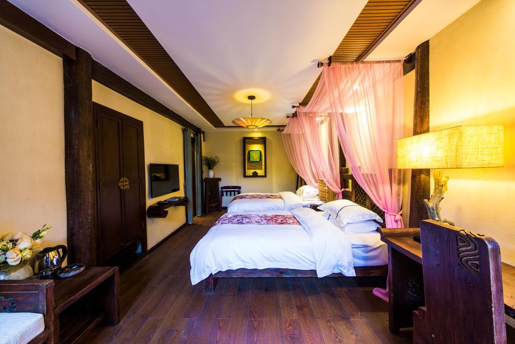 Lijiang Yuntian Palace Hotel Buitenkant foto
